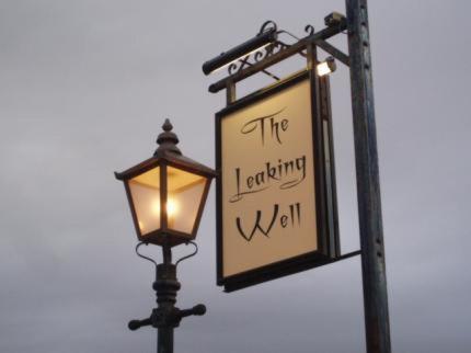The Leaking Well Bed & Breakfast Dunhampton Exterior photo